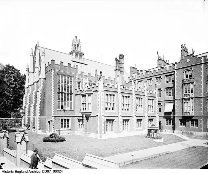 Foto de Salón del templo del medio - Historic England / Historic England Archive