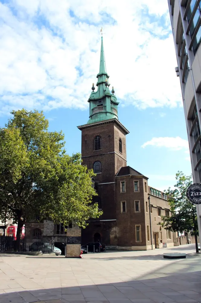 Foto de Iglesia de todos los santos junto a la torre - Historic England / Charles Watson