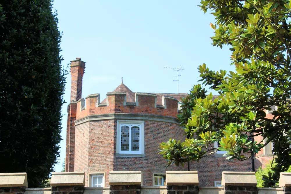 Photo de La maison de la porte
Le vieux palais - Historic England