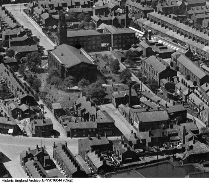 Foto de Iglesia parroquial de St Thomas - Historic England / Historic England Archive