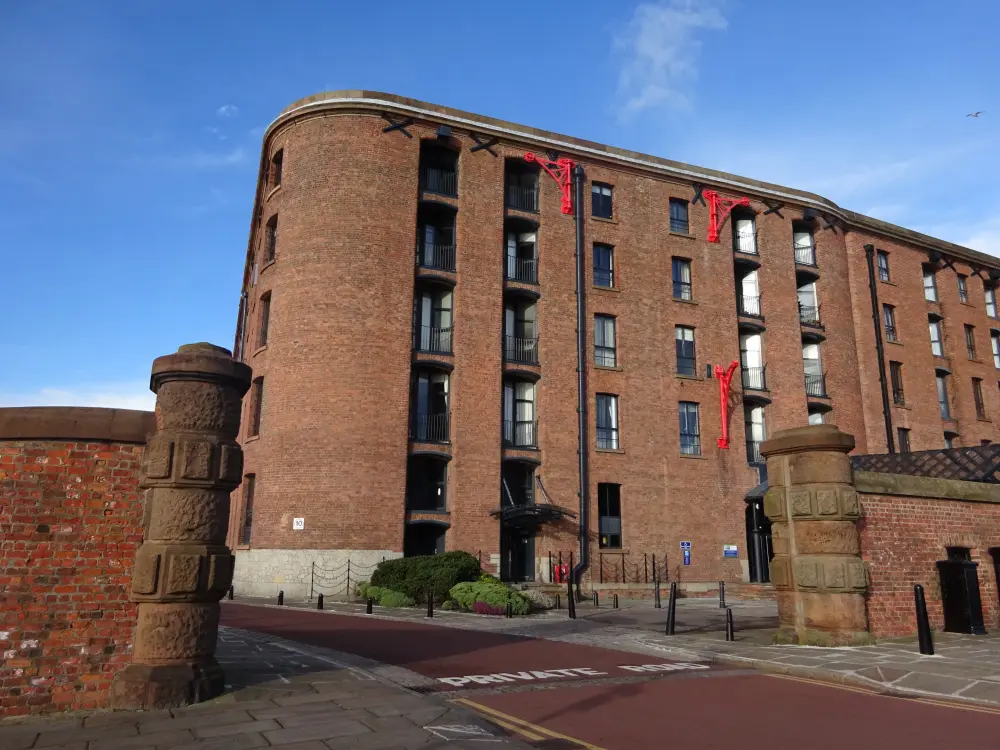 Foto de Britannia Pavilion y las columnatas, Albert Dock - Historic England / Christopher Reynolds