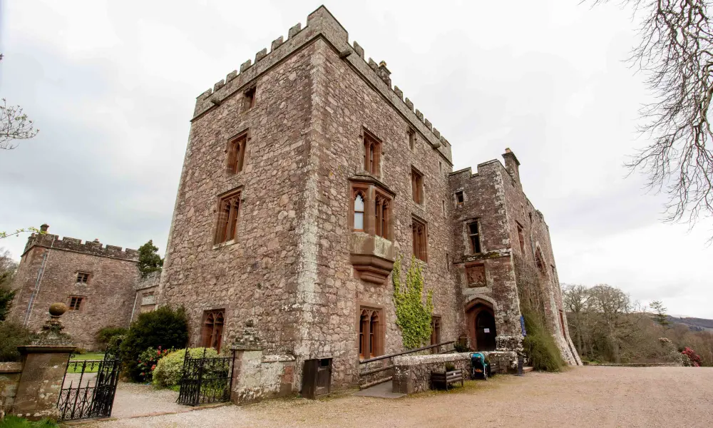 Photo de Château de Muncaster - Historic England