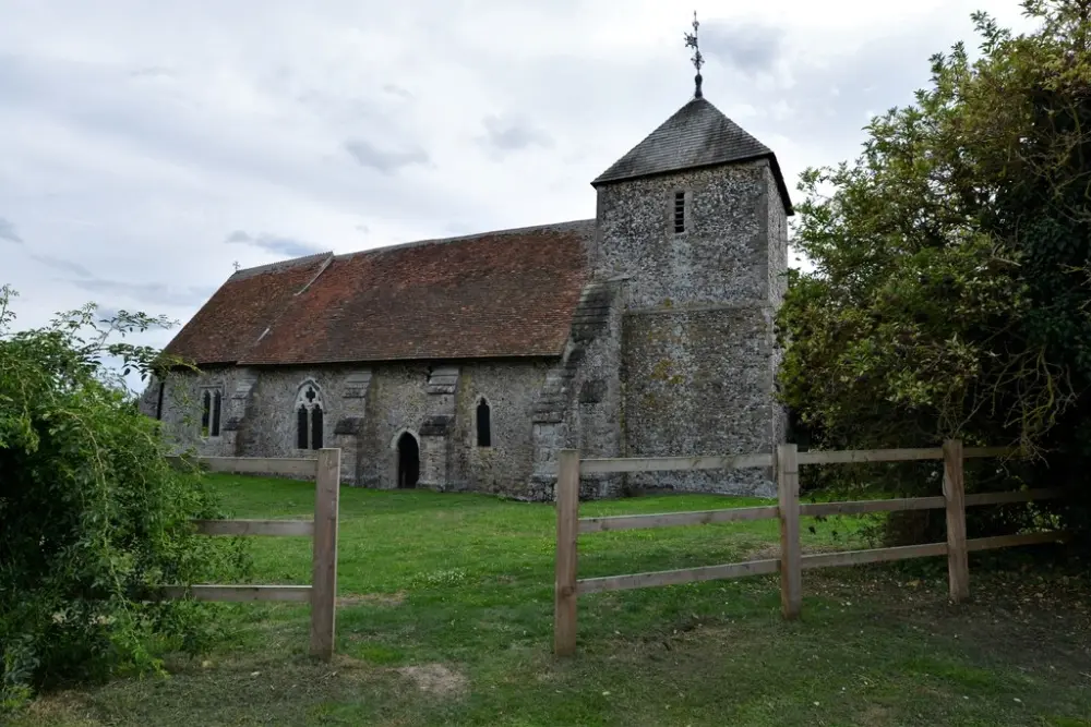 Foto de Iglesia de todos los santos - Historic England