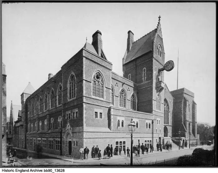 Foto de Ayuntamiento de Dover, incluidos los restos de la Maison Medieval Dieu - Historic England / Historic England Archive