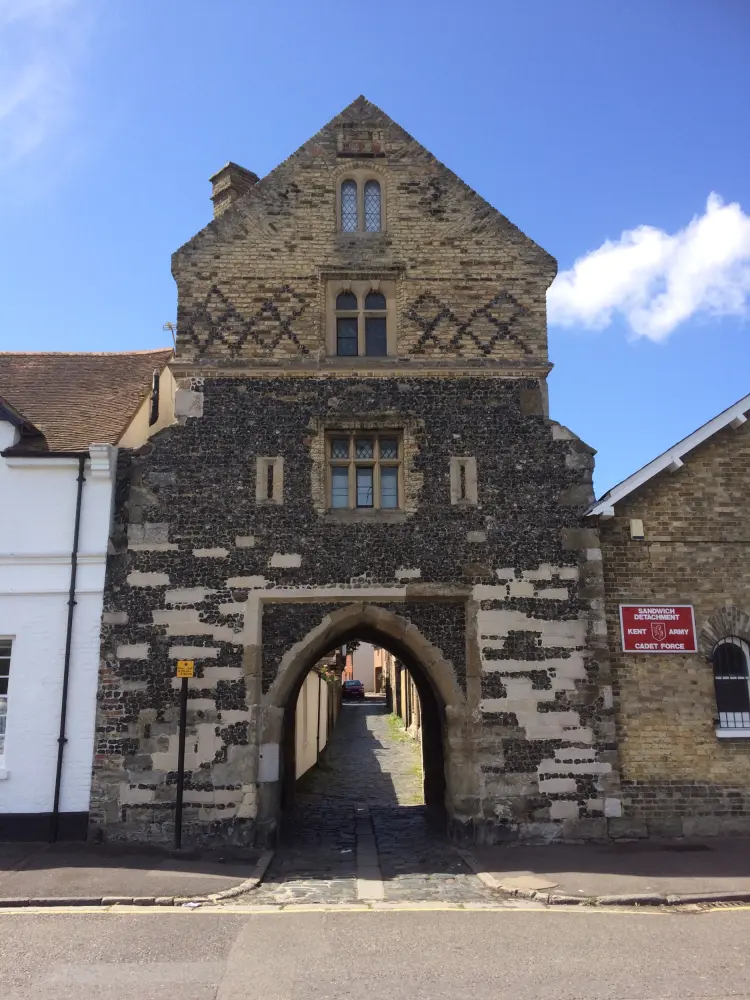 Foto de Puerta de pescador - Historic England