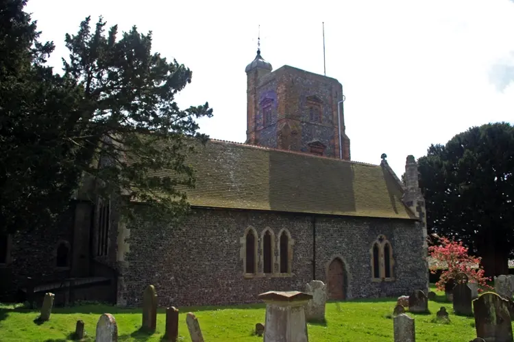 Foto de Iglesia de San Nicolás - Historic England