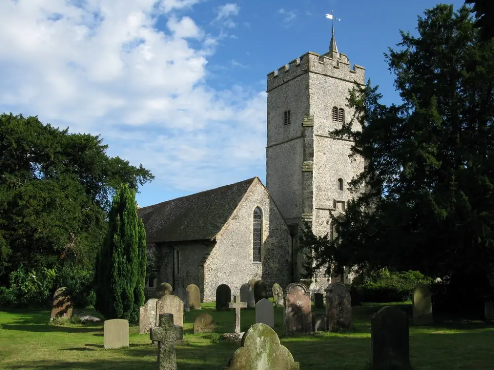 Foto de Iglesia de la Santa Cruz - Historic England