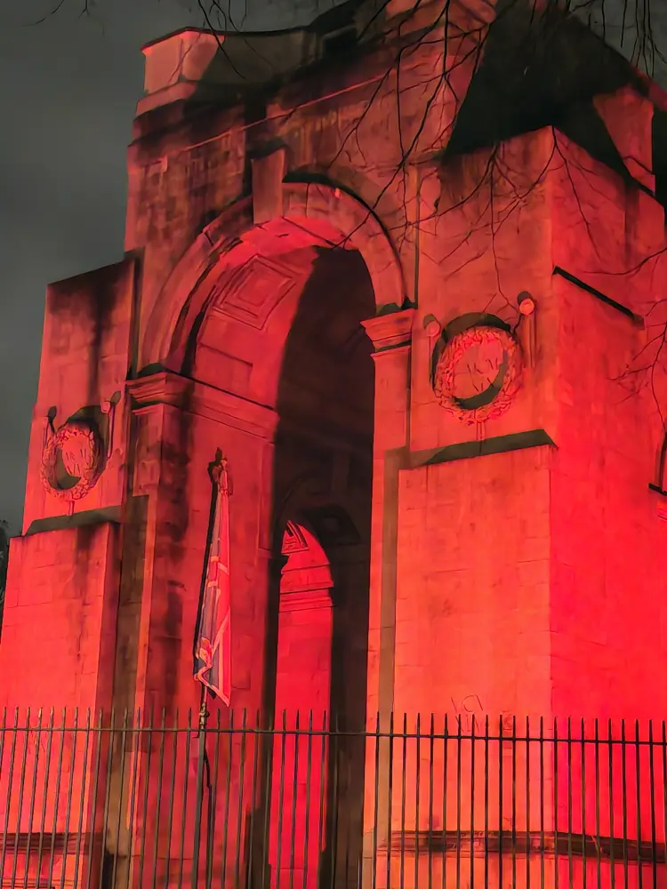 Photo de L'arc du souvenir - Historic England