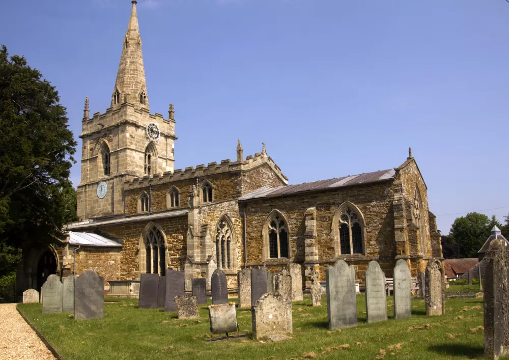 Foto de Iglesia de San Juan Bautista - Historic England