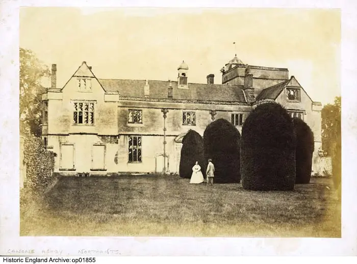 Foto de Cánones ashby casa - Historic England / Historic England Archive