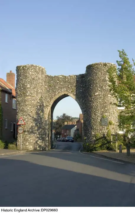 Foto de Puerta de Bailey - Historic England / Historic England Archive