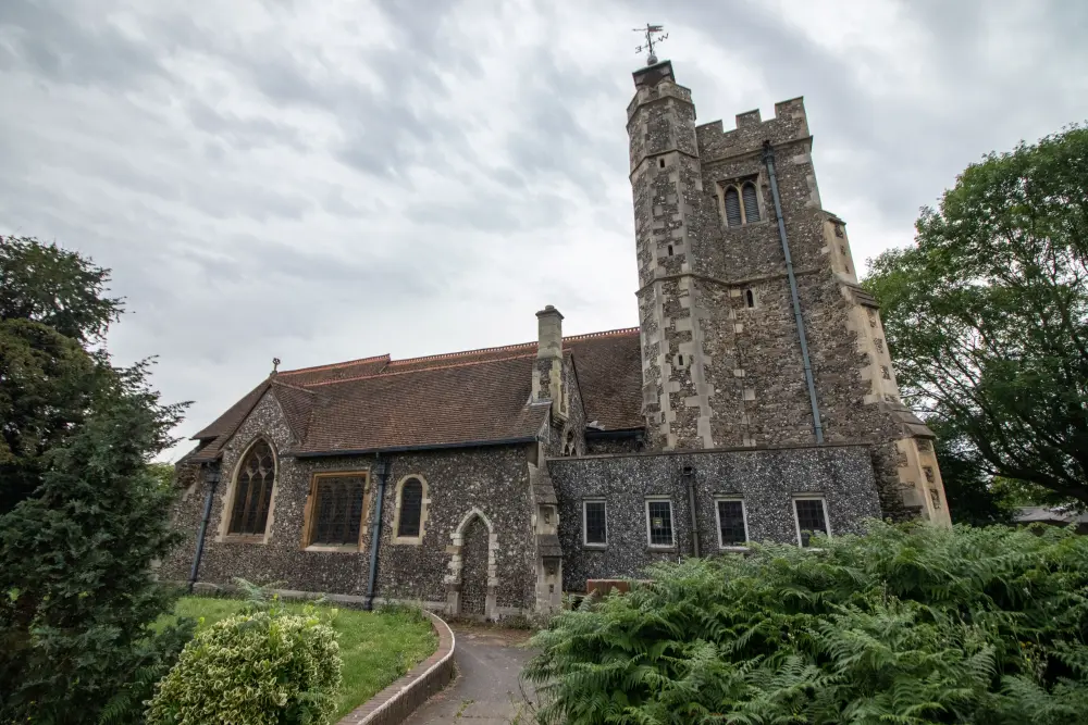 Foto de Iglesia de San Pedro y San Pablo - Historic England / Charles Watson
