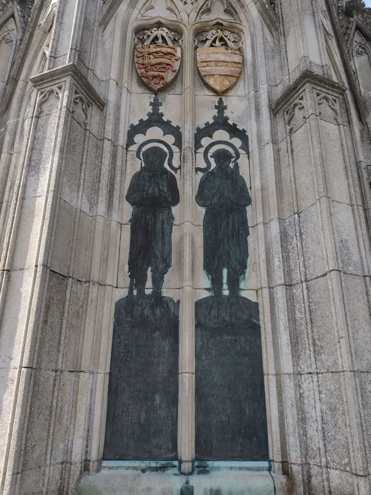 Photo de Cross Eleanor - Historic England