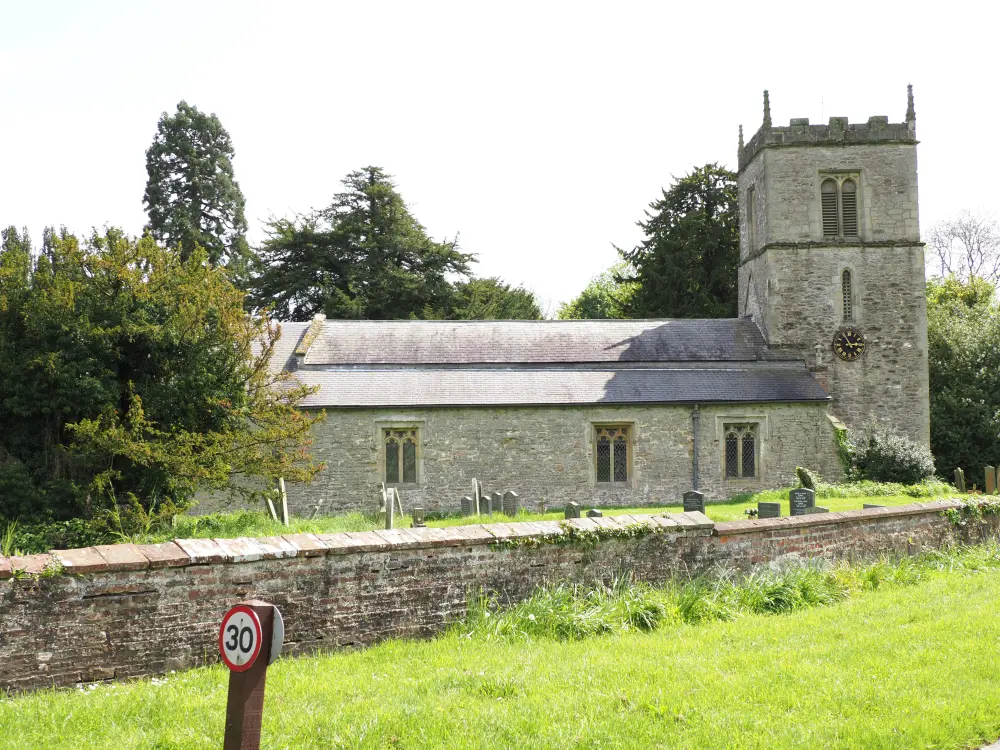 Foto de Iglesia de todos los santos - Historic England / Jeff Guy