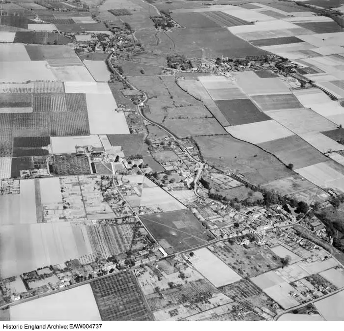 Foto de Barn en Littlebourne Court - Historic England / Historic England Archive