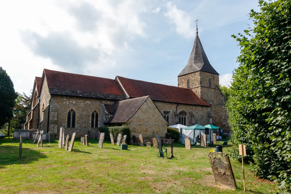 Foto de Iglesia de San Pedro y San Pablo - Historic England / Charles Watson