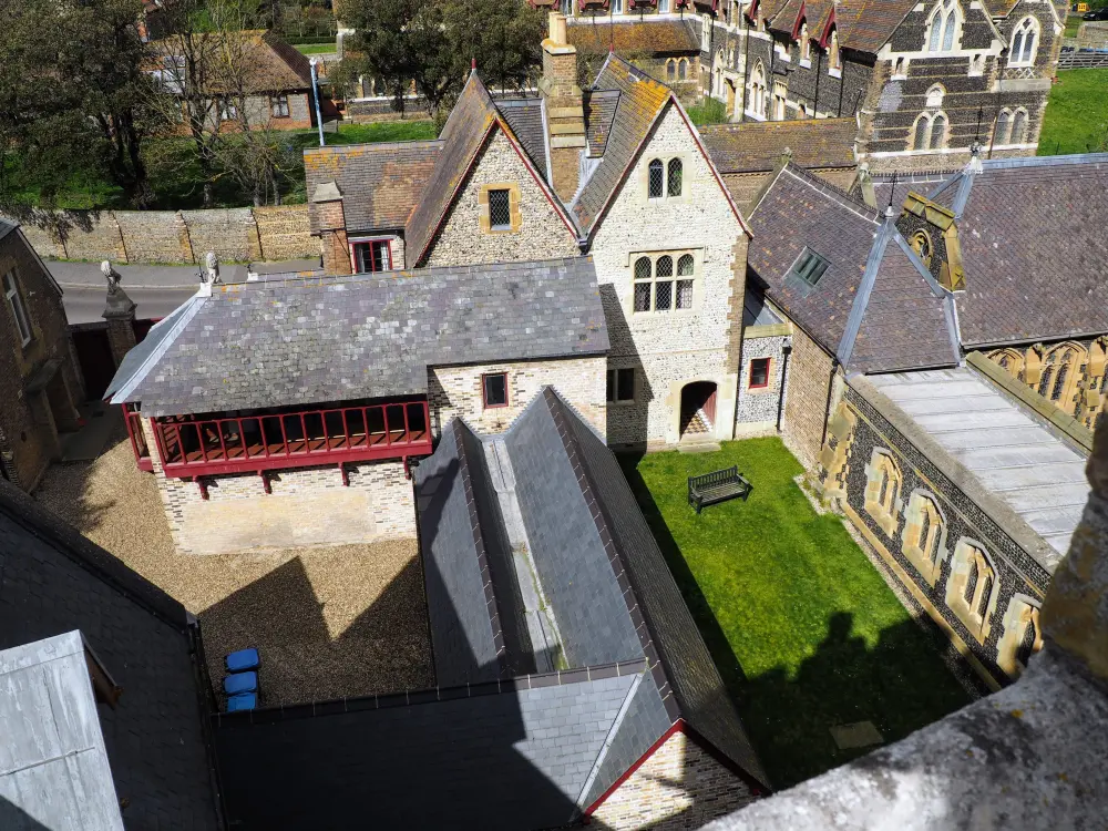 Foto de St Edwards - Historic England