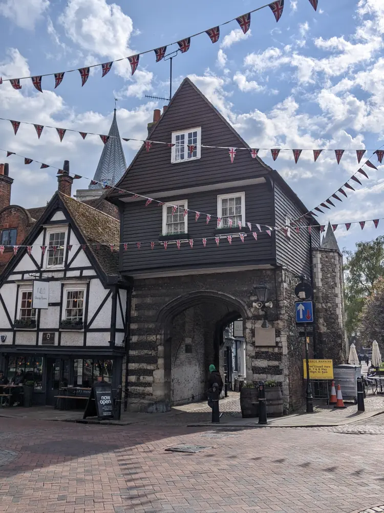 Photo de Gate de Chertsey - Historic England