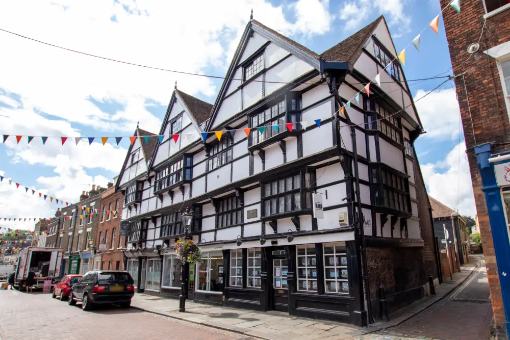 Photo de 150, 152 et 154, High Street (voir les détails des informations supplémentaires) - Historic England