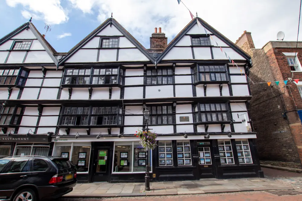Photo de 150, 152 et 154, High Street (voir les détails des informations supplémentaires) - Historic England