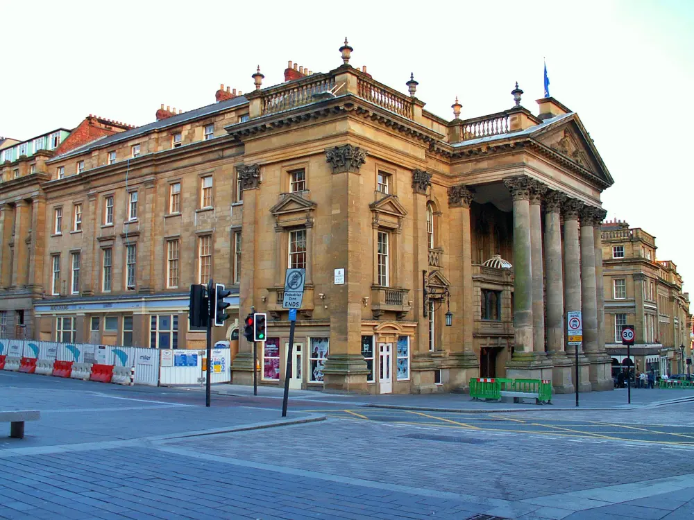 Photo de Théâtre Royal Lounge and Restaurant; La maison publique royale - Historic England