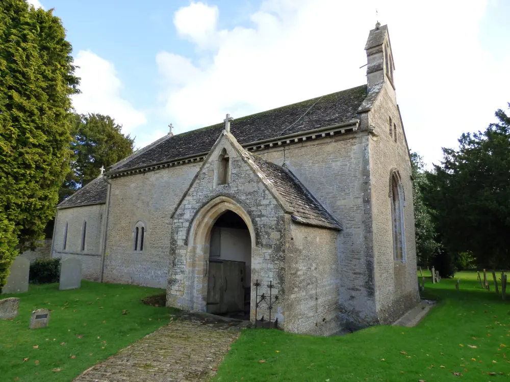 Foto de Iglesia de San Pedro - Historic England