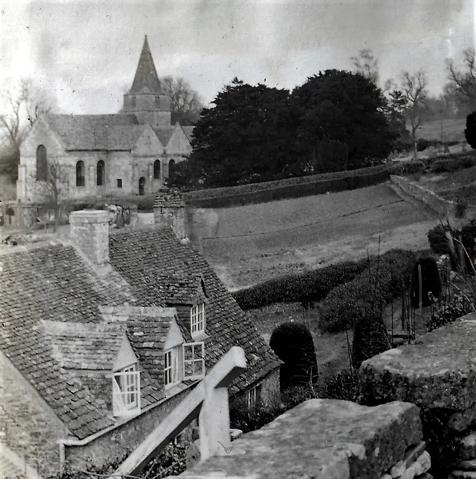 Foto de Iglesia de San Kenelm - Historic England