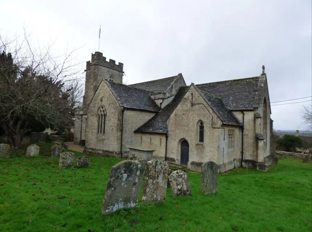 Foto de Iglesia de San Pedro - Historic England
