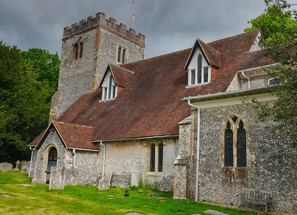 Foto de Iglesia de Santa María y todos los santos - Historic England