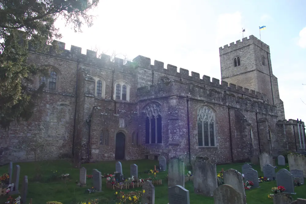 Foto de Iglesia de St. James - Historic England