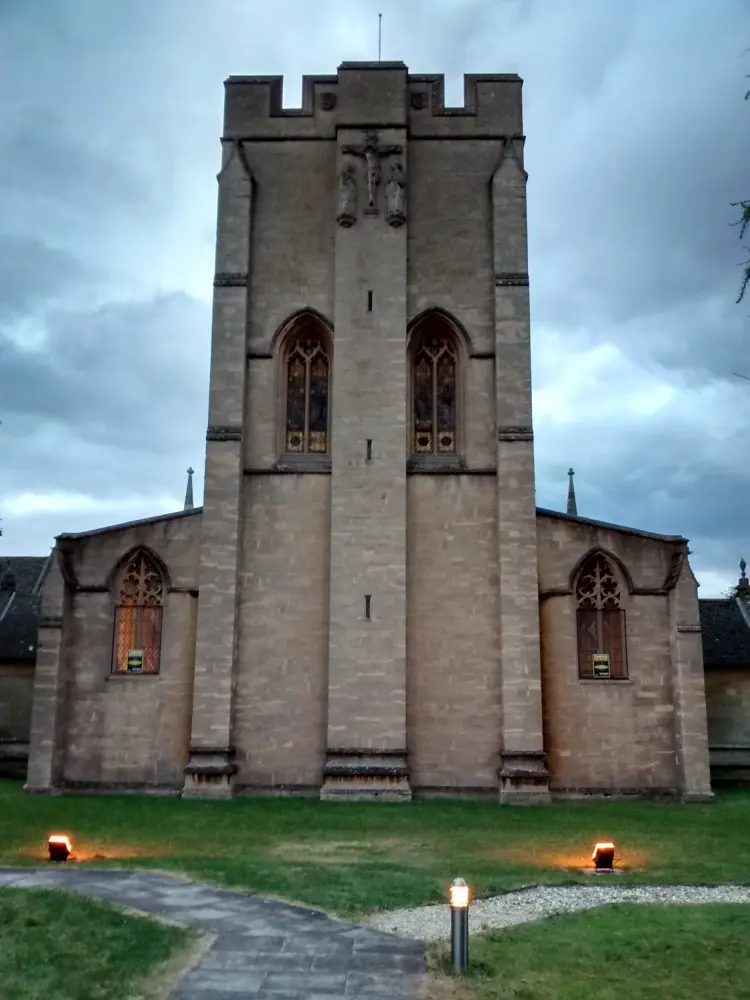 Foto de Iglesia de San Juan Evangelista - Historic England