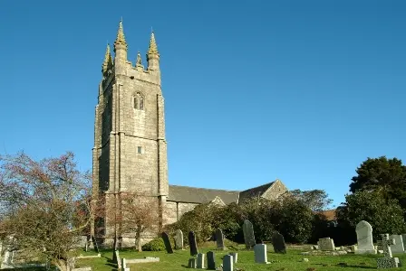 Foto de Iglesia de San Pedro - Historic England