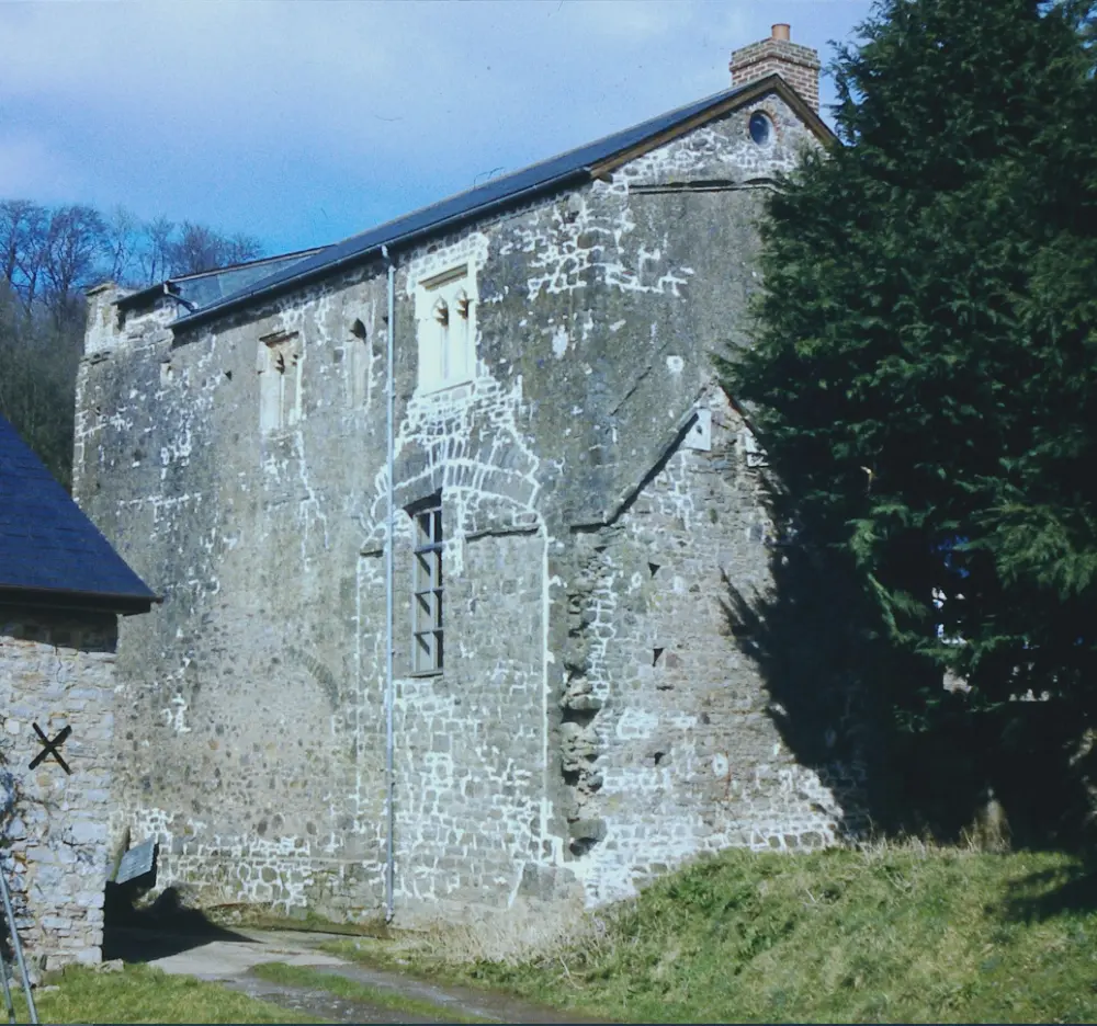 Foto de Canonsleigh priory gatehouse - Historic England