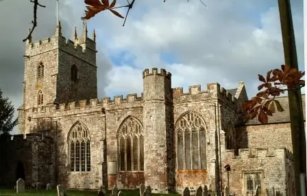 Foto de Iglesia parroquial de Santa María la Virgen - Historic England