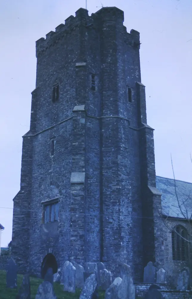 Foto von Kirche von St. Michael - Historic England