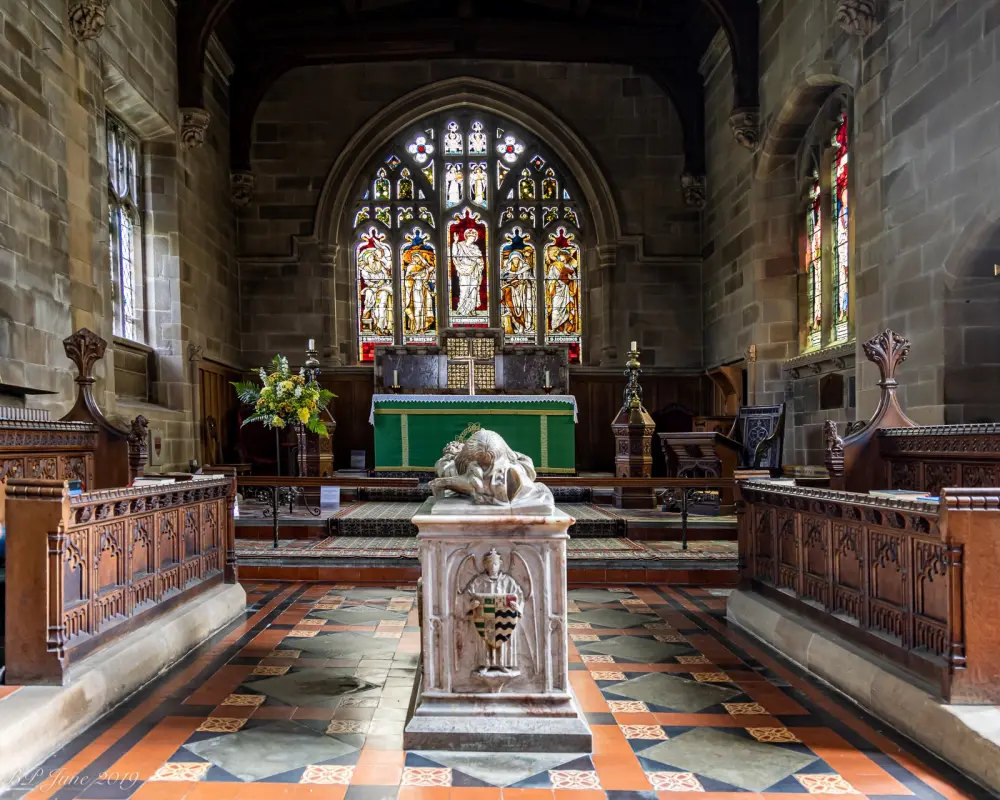 Photo de Église des All Saints - Historic England / Barrie Price