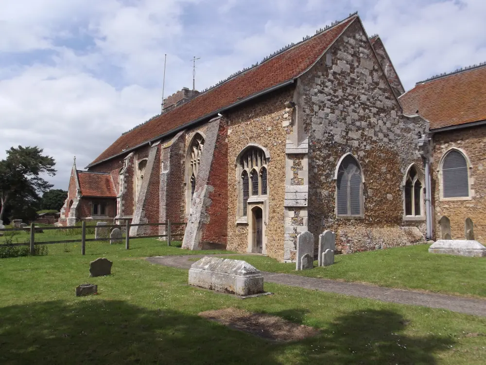 Photo de Église de St Peter et St Paul - Historic England