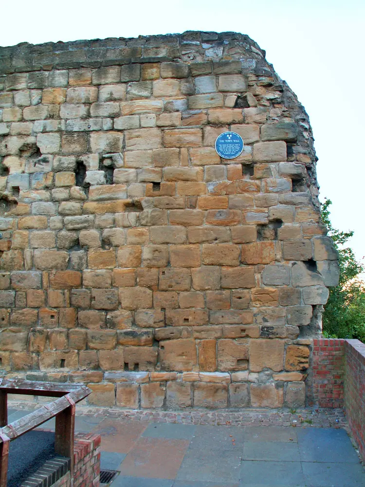 Photo de Mur de la ville - Historic England