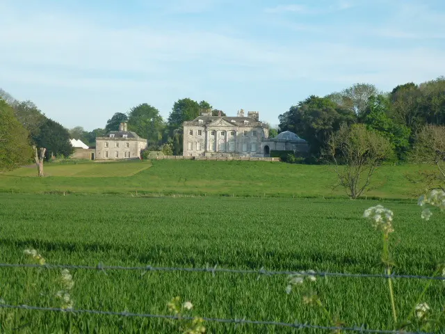Photo de Est venu maison - Historic England