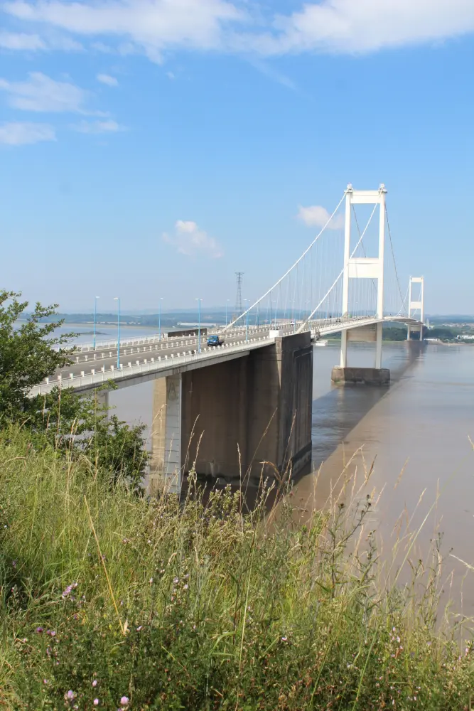 Photo de Severn Bridge et AUST Viaduct First Severn Crossing - Historic England