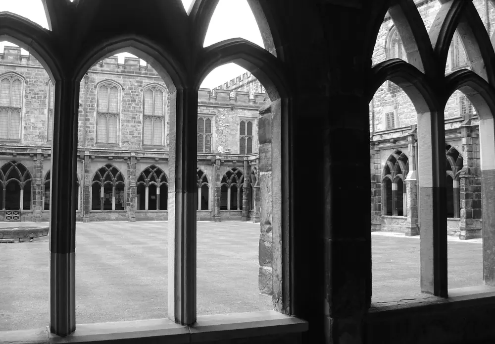 Photo de Cathédrale Cloister West Range - Historic England