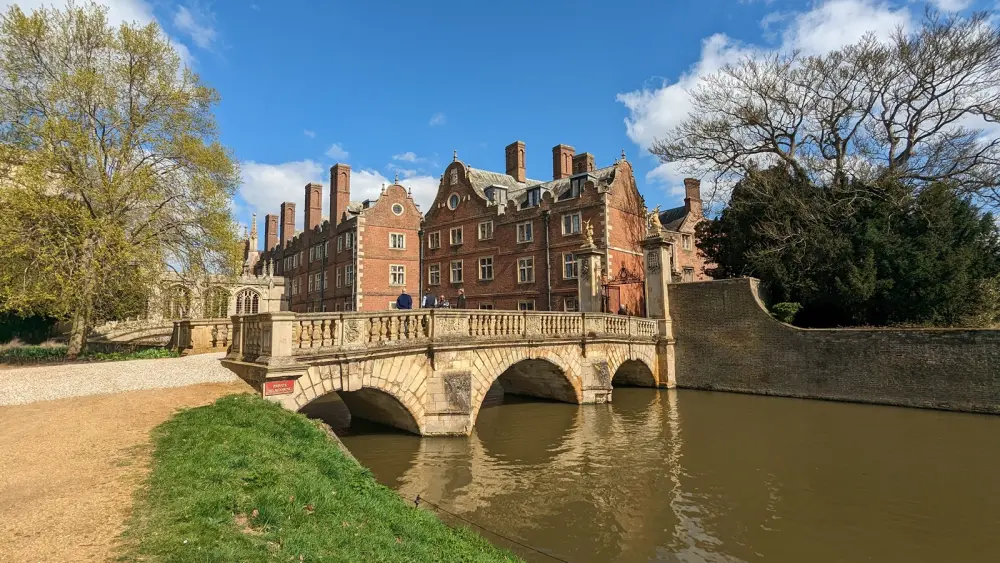 Foto de St John's College, Old Bridge - Historic England