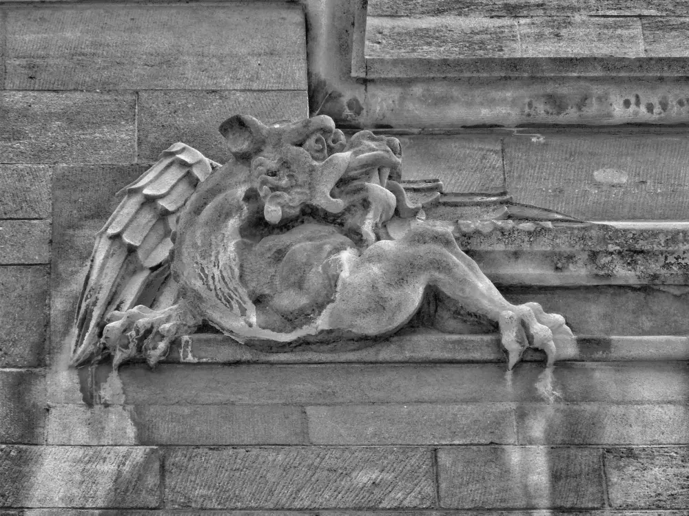 Foto de La facultad de derecho y las oficinas universitarias - Historic England