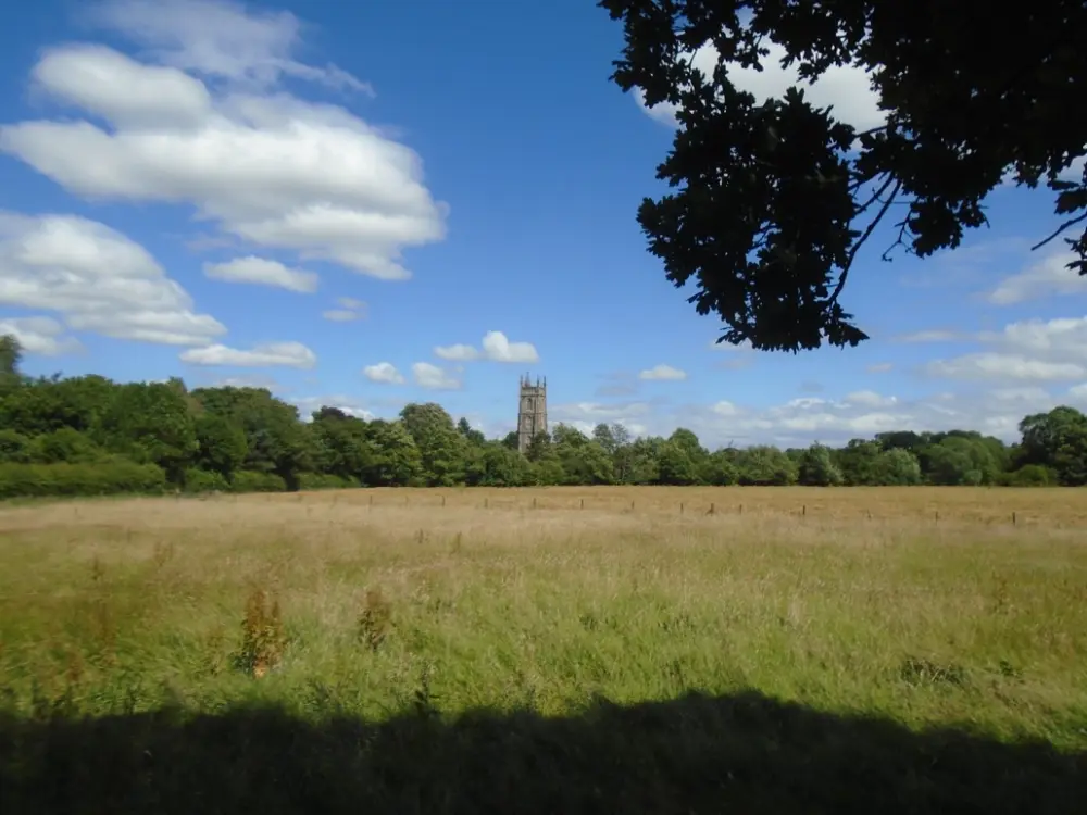 Photo de Église des All Saints - Historic England