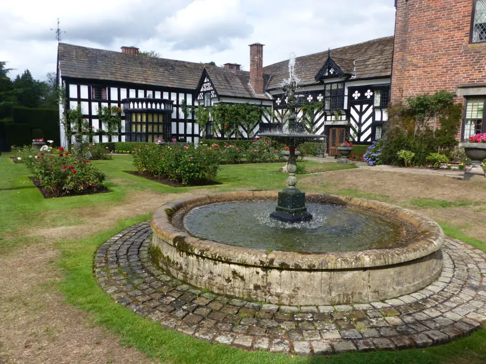 Photo de Gawsworth Old Hall - Historic England