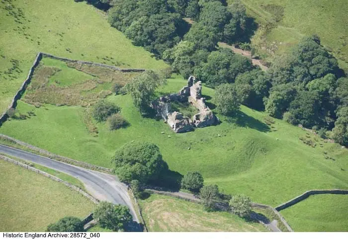 Photo de Château de Pendragon - Historic England