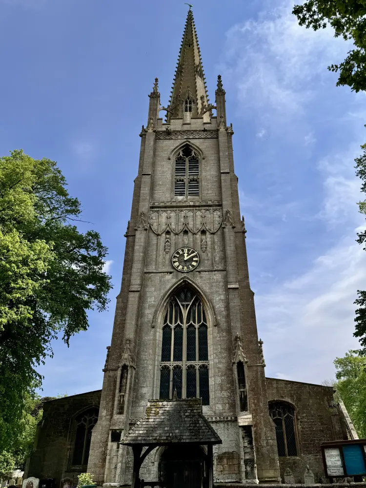 Photo de Église des All Saints - Historic England / Richard Poynder