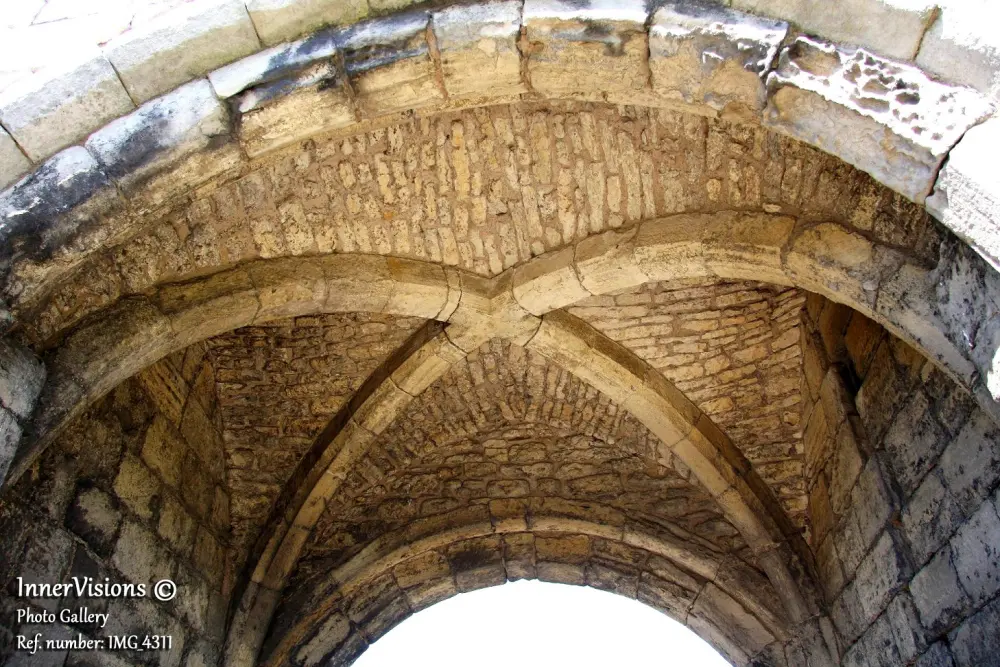 Photo de Gatehouse à Steeton Hall et murs adjacents - Historic England / Chris Cole