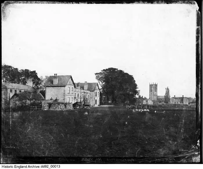 Photo de Église des All Saints - Historic England / Historic England Archive