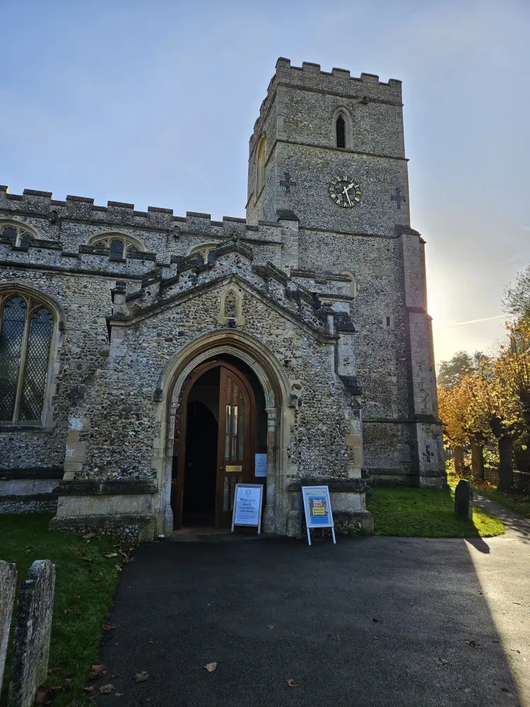 Foto de Iglesia parroquial de Santa María la Virgen - Historic England